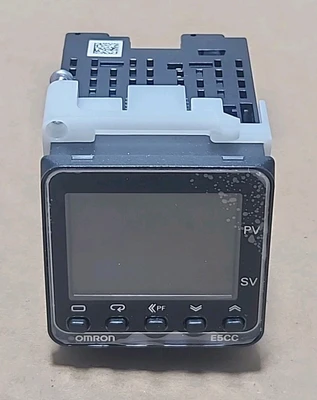 NEW Omron E5CC-QX2ASM-000