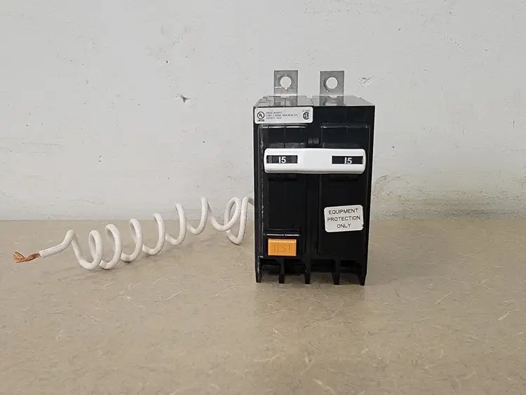 Used EATON QBGFEP2015 Switchgears British Columbia CA | Lenmark #239111