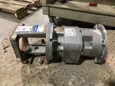Nord SK 172.1F N56C Inline Speed Reducer 179RPM 9.79:1