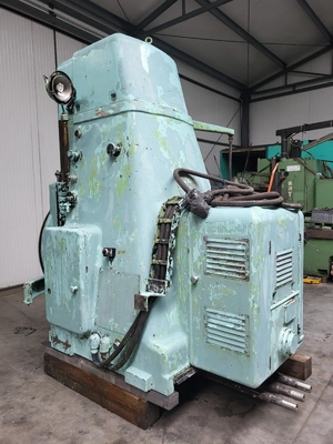 KOLOMNA Vertical Gear Hobber, good used condition