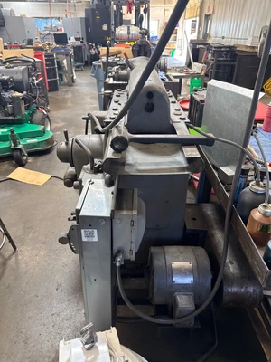 Used GOULD & EBERHARDT _UNKNOWN_ Universal Cylindrical Grinders Illinois US | Aucto #1355334