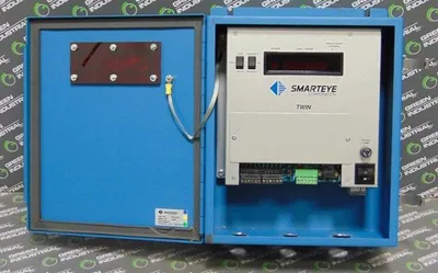Smarteye Corporation SP2002/04 Twin Control Unit Used