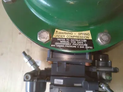 USED FISHER 2052