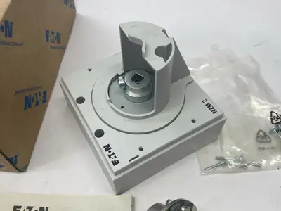 Used Eaton Door Coupling Module, NO HANDLE, DOOR COUPLING ONLY Circuit Breaker Parts Michigan US | Maverick Industrial Sales #1400005