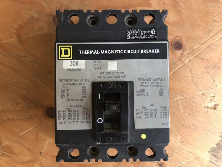 Used SQUARE D FAL36030 Switchgears British Columbia CA | Lenmark #244360