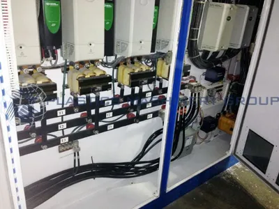 Drive and Cabinet, 800 HP