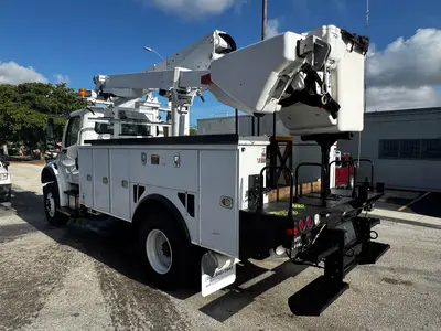 Used 2017 FREIGHTLINER M2 106 Tractors & Trailers Florida US | Truck and Van Outlet #1506267