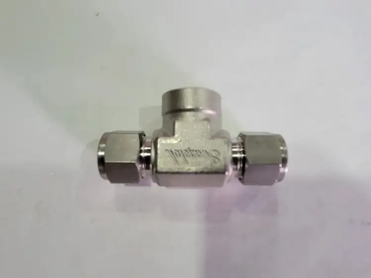 Used SWAGELOK SS-810-3-8TTF Parts (Hydraulics and Pneumatics) British Columbia CA | Lenmark #259200