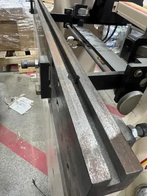 USED ACCURPRESS 7305