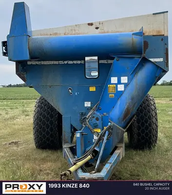Used 1993 KINZE 840 Grain Carts South Dakota US | Proxy Equipment #1385304