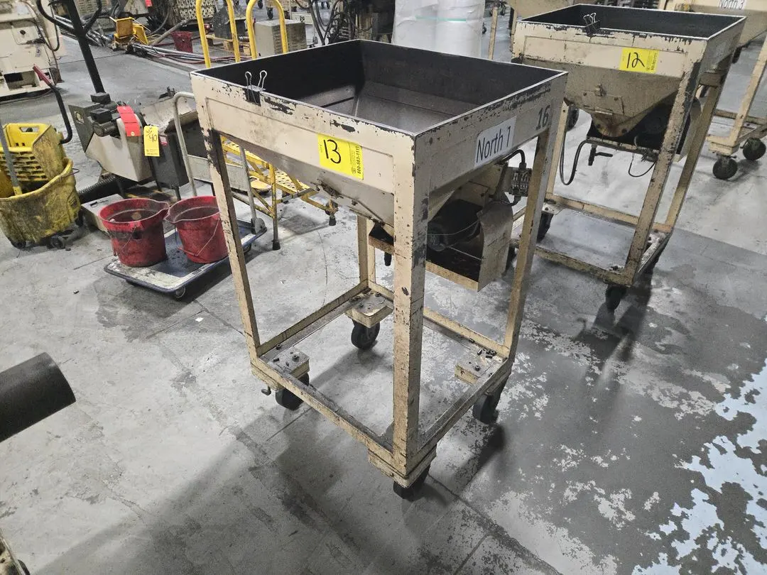(1) Auger Hopper