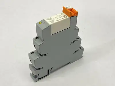 PLC-RSC- 24DC/21-21,2967060 | Phoenix Contact PLC-RSC- 24DC/21-21 Relay Module 24VDC 2967060 - Used