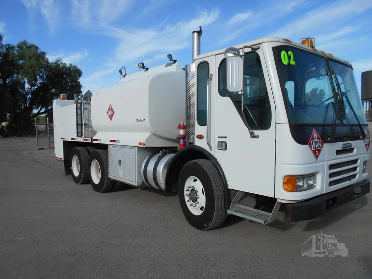 Used 2002 FREIGHTLINER CONDOR Fuel & Lube Trucks Arizona US | Tuscon Trux & Equipment Sales #1566163