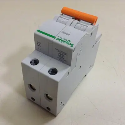 USED SCHNEIDER ELECTRIC C25-BREAKER