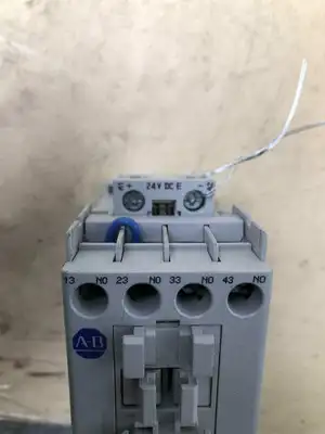 Allen Bradley 700-CF400EA Control Relay Contactor 700cf400ea (Lot of 2)