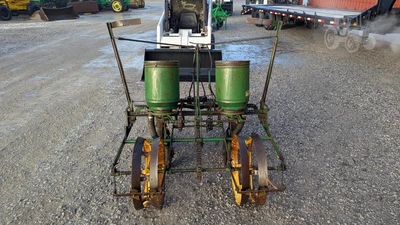 USED JOHN DEERE 246