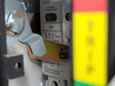 Used EATON HFD3040S Switchgears British Columbia CA | Lenmark #240443