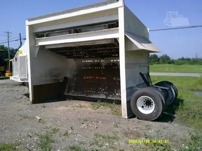 Used 2000 READ RD90 Vibratory Screens New York US | Beck Equipment #1509340