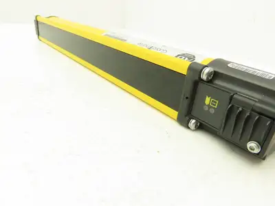 Allen Bradley 440L-T4J0320YD Light Curtain Guardmaster Transmitter Ser A Rev A