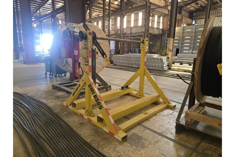 Used _UNKNOWN_ _UNKNOWN_ Coil Tension Stands Texas US | IRS Auction #1572574
