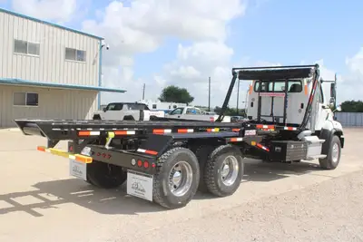 Used 2017 FREIGHTLINER 114SD Rolloff Trucks Texas US | Roll Off Truck World #1491741