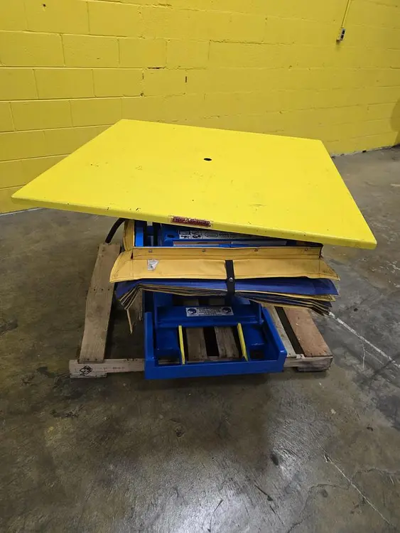 Used BISHAMON _UNKNOWN_ Scissor Lifters Wisconsin US | Packer City Sales #1303637