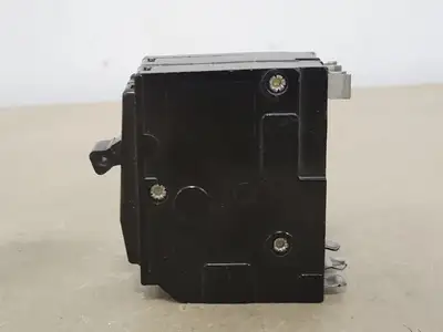 USED SQUARE D QO230