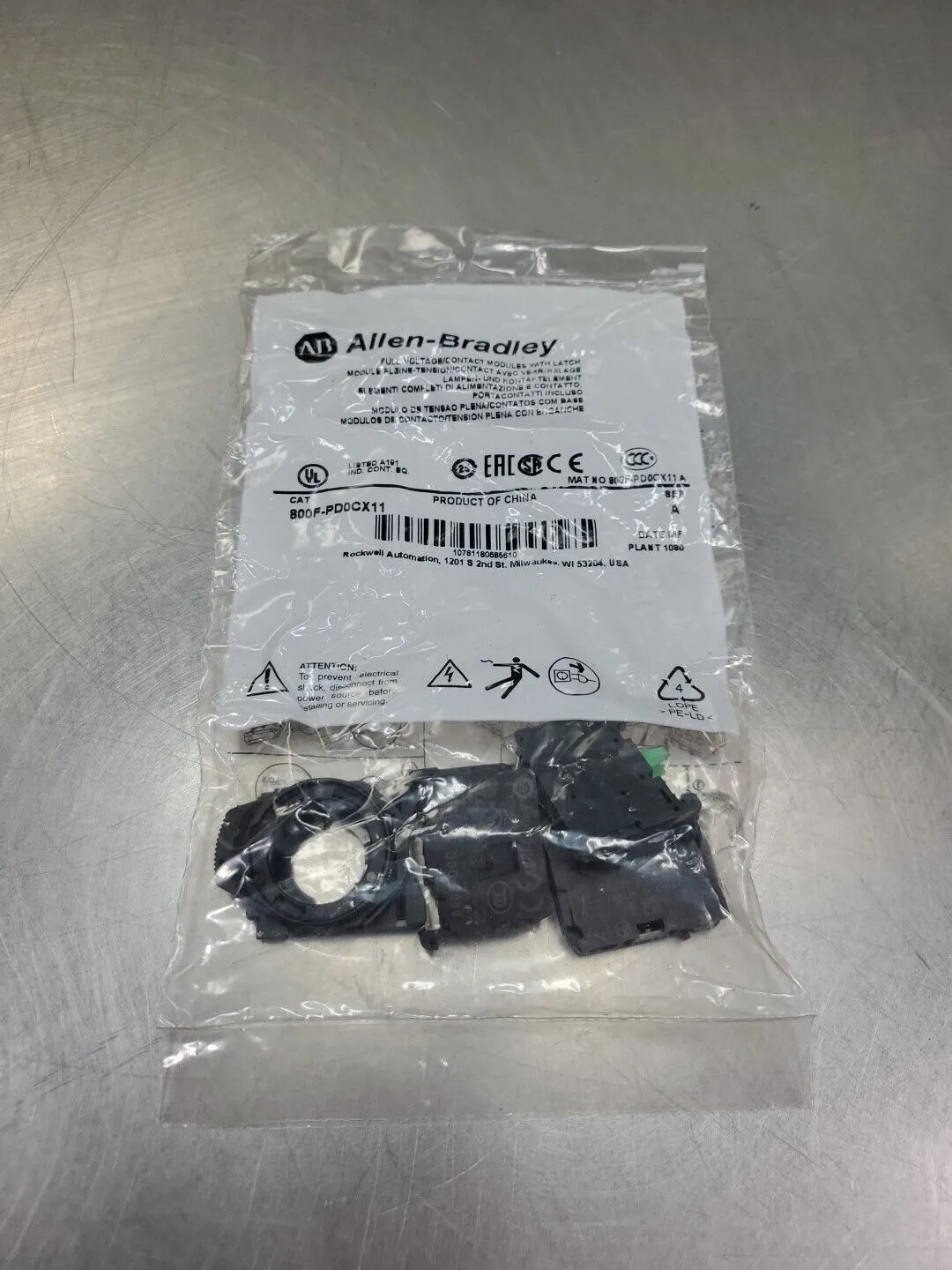 ALLEN BRADLEY 800F-PD0CX11 SER A FULL VOLTAGE CONTACT BLOCK. 4A-34
