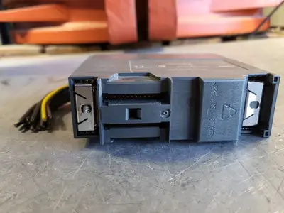 USED SIEMENS 6ES7 331-7TF00-0AB0