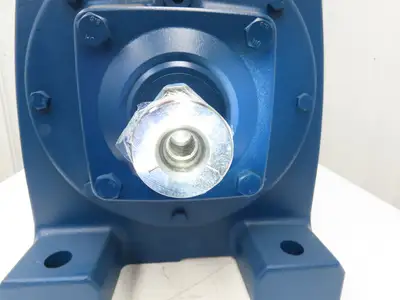 Sew Eurodrive R147 AD6 Inline Helical Gearbox 46.65 Reducer 38 RPM 115100 In-Lb