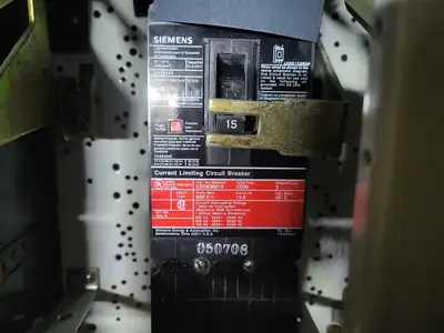 Dual 15A Circuit Breaker MCC Bucket
