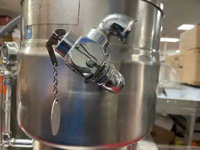 Used Groen Used Groen TDB/7-20 5 Gallon Electric Table Top Tilting Self-Contained Kettle - 240V 3Ph Cooking Kettles Illinois US | Falcon Restaurant Supply #1375880