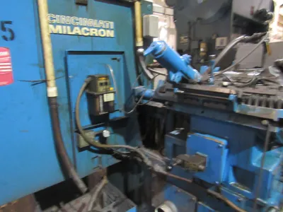 1977 CINCINNATI #230-10 GRINDERS, CENTERLESS | GCH Machinery (6)