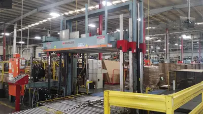 SIGNODE CLM8-TTT UNITIZER | Corrugated Machinery Brokers (2)