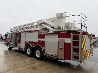 Used 2017 KME PREDATOR 109 AERIAL CAT Fire Trucks Minnesota US | Carco Truck & Equipment #1514041