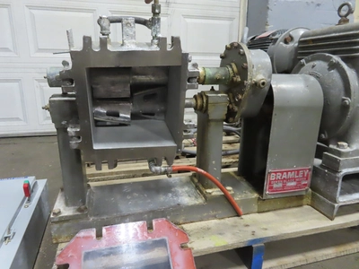 1.5 gallon Bramley Double Arm Beken Blade Lab Mixer, Stainless Steel, Jacketed Chamber