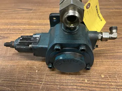 USED REXROTH PV7-20/20-20RA01MA0-10