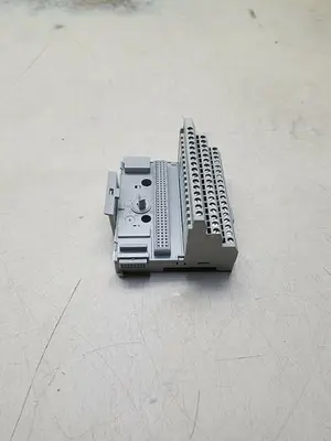 Used FLEX ALLEN-BRADLEY PLC Input & Output | ND Industrial Surplus #1224379