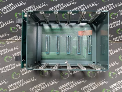 York 031-00809C000 5 Slot Rack Chassis Rev. B Used