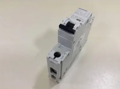 USED SIEMENS 5SJ4110-7HG40