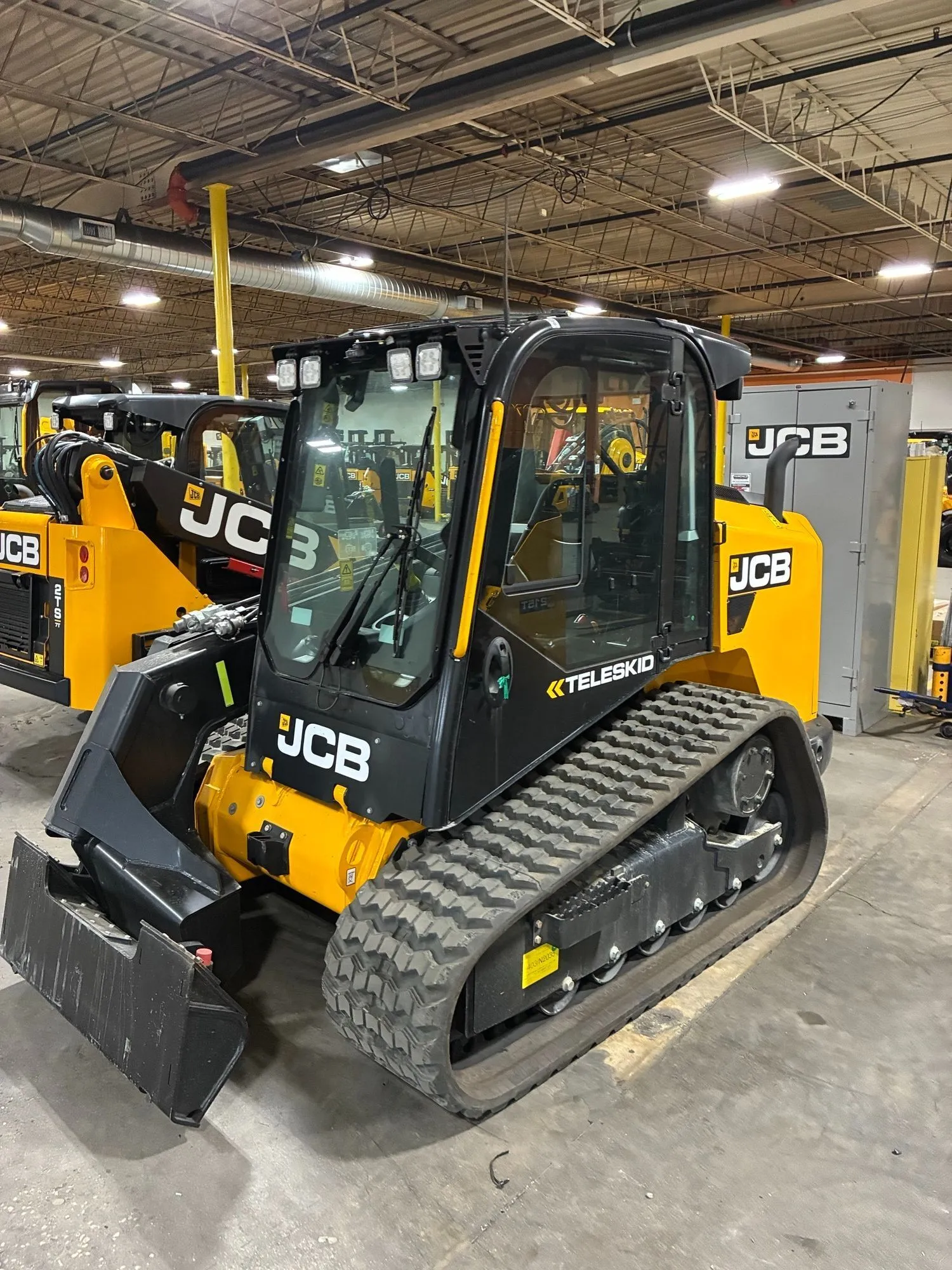 NEW 2026 JCB 3TS-8T