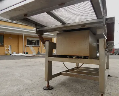 USED SS SCREENED FEEDER 24" X 75"