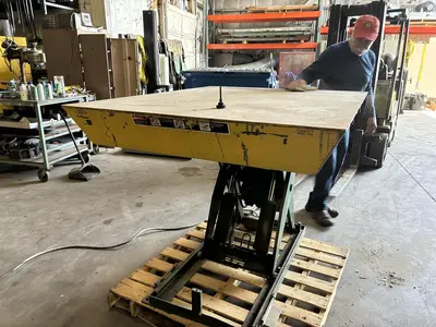 Southworth Lift Table