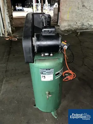 USED Speedaire Speedaire 30 gallon air compressor. Model 4B233B