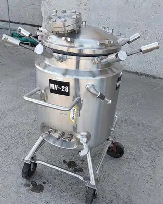 Tank, 39 Gallon (150 Liter), 316 Stainless Steel, Jacketed, Agitated, 45 PSI, Full Vac, #5991490