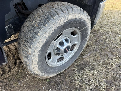 USED 2011 GMC 2500 HD