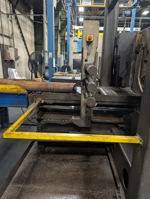 HydMech H-22A 22"x22" Horizontal Bandsaw (Blue roller conveyor in back of saw is excluded)