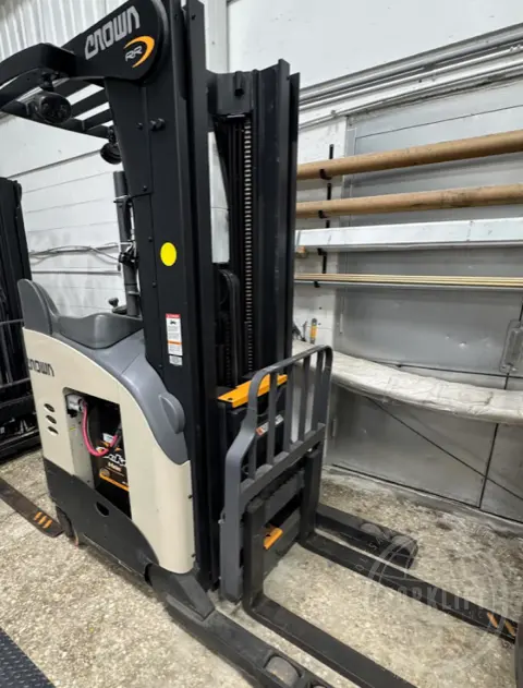 Used 2019 CROWN RC5525-30 Reach Trucks Florida US | Forklift Exchange #1274424