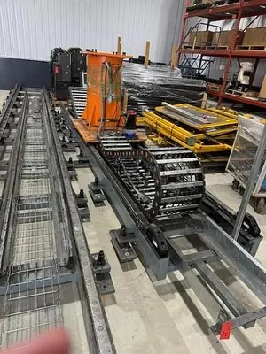 Used FANUC R-2000IB/125L ROBOT STAND MOUNTED ON 71' FANUC GEN VI RTU WITH R-30IB CONTROLLER, 2015 Load/Unload Systems | Harbor Machinery Inc. #1283370