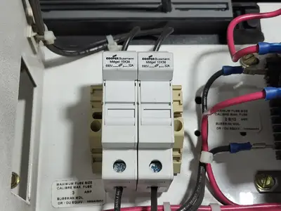 USED EATON CUTLER-HAMMER SVX015A1-5A4N1